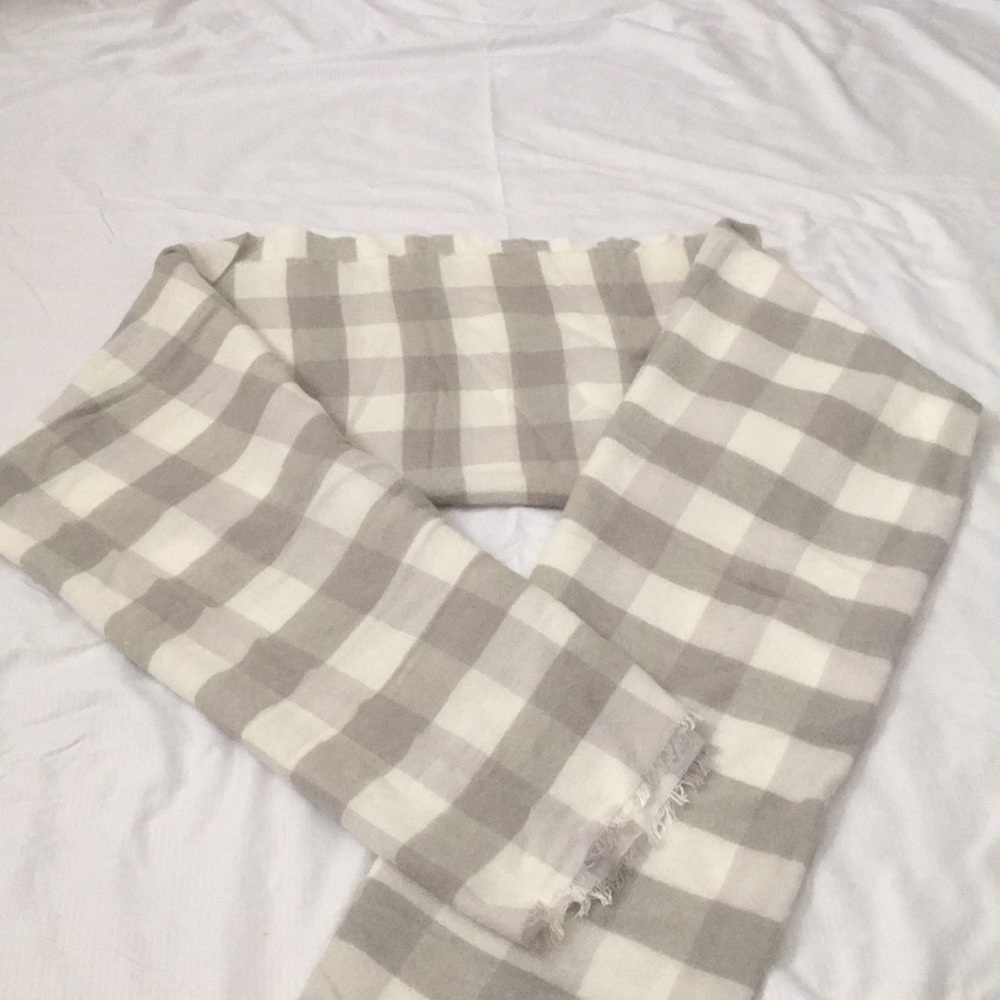 Plaid scarf